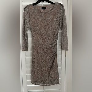 TAHARI - 2 Petite - Arthur S Levine lace dress